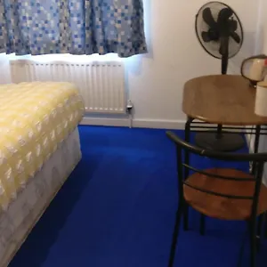 https://room-in-a-shared-flat.cambridgehotelsuk.com